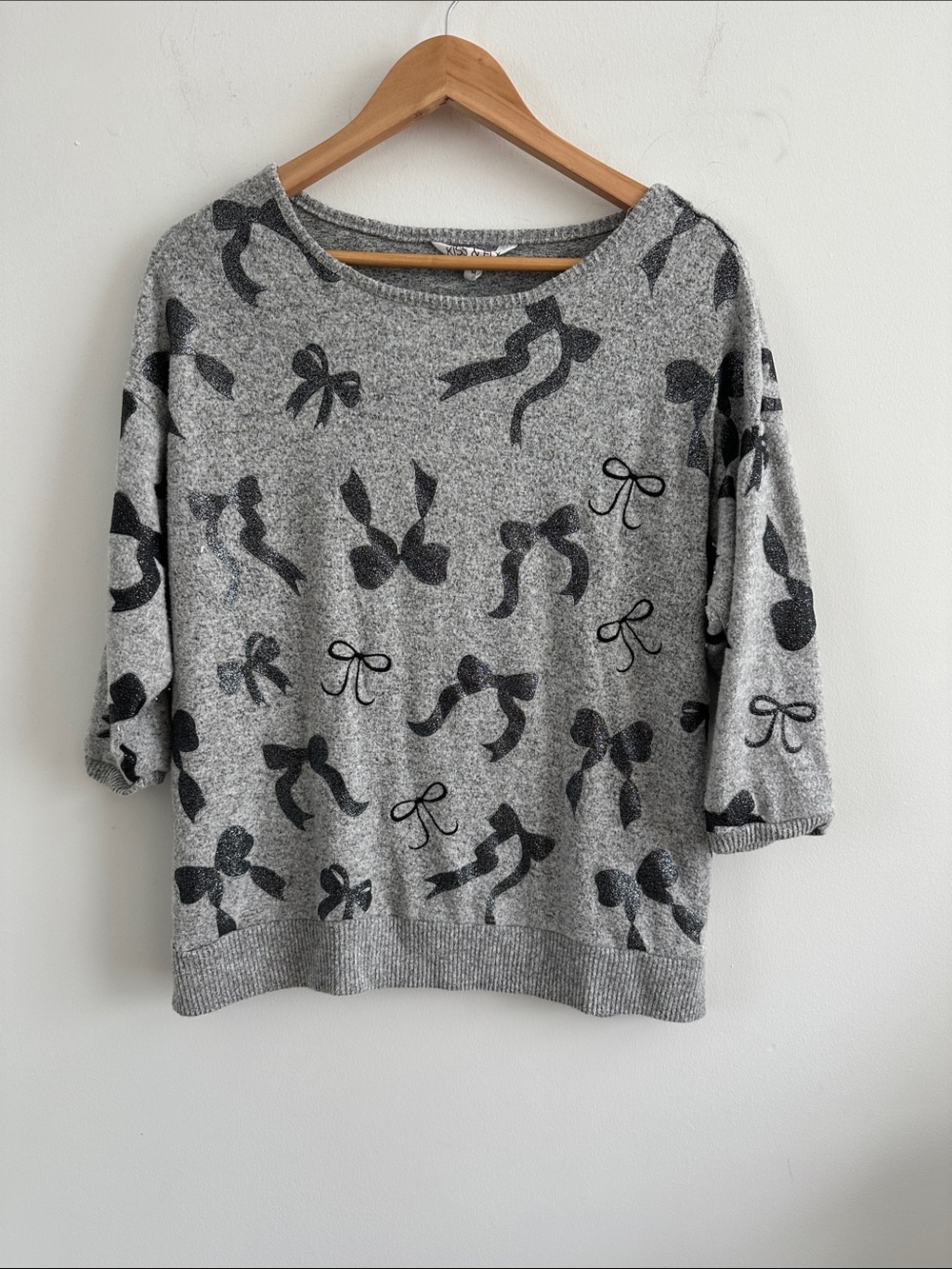 Gray Bow-Print Women’s Sweater